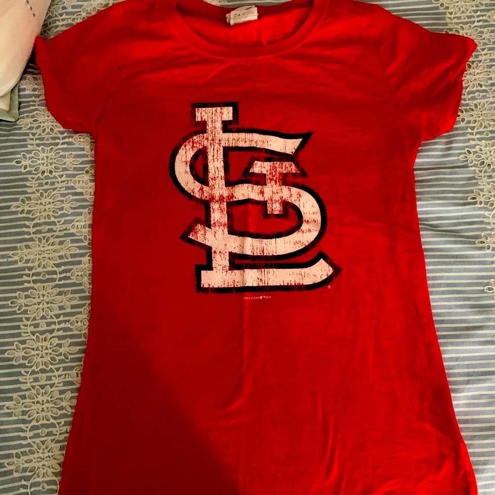 Women’s size medium St. Louis Red tshirt
